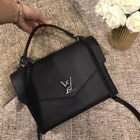 women's black louis vuitton bag